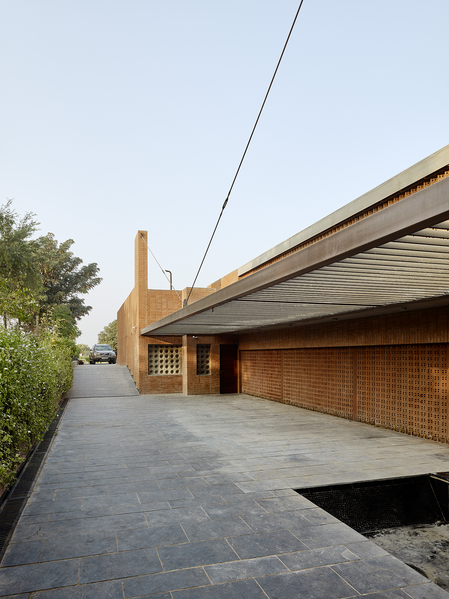 E17623 Alpa 060271 SCREEN 170803